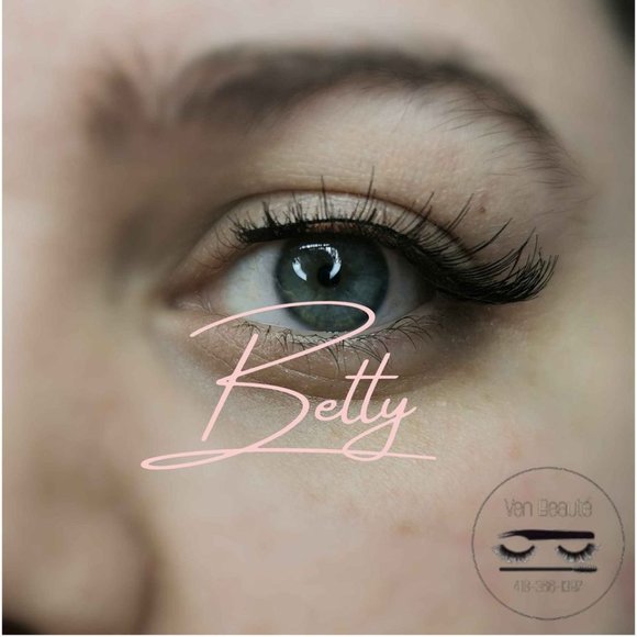 Magnetic Lashes - Picture 8 of 9